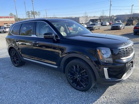 Used 2020 Kia Telluride SX w/ SX Prestige Package image 3