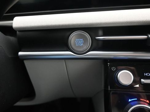 Used 2025 Hyundai Tucson SEL image 24