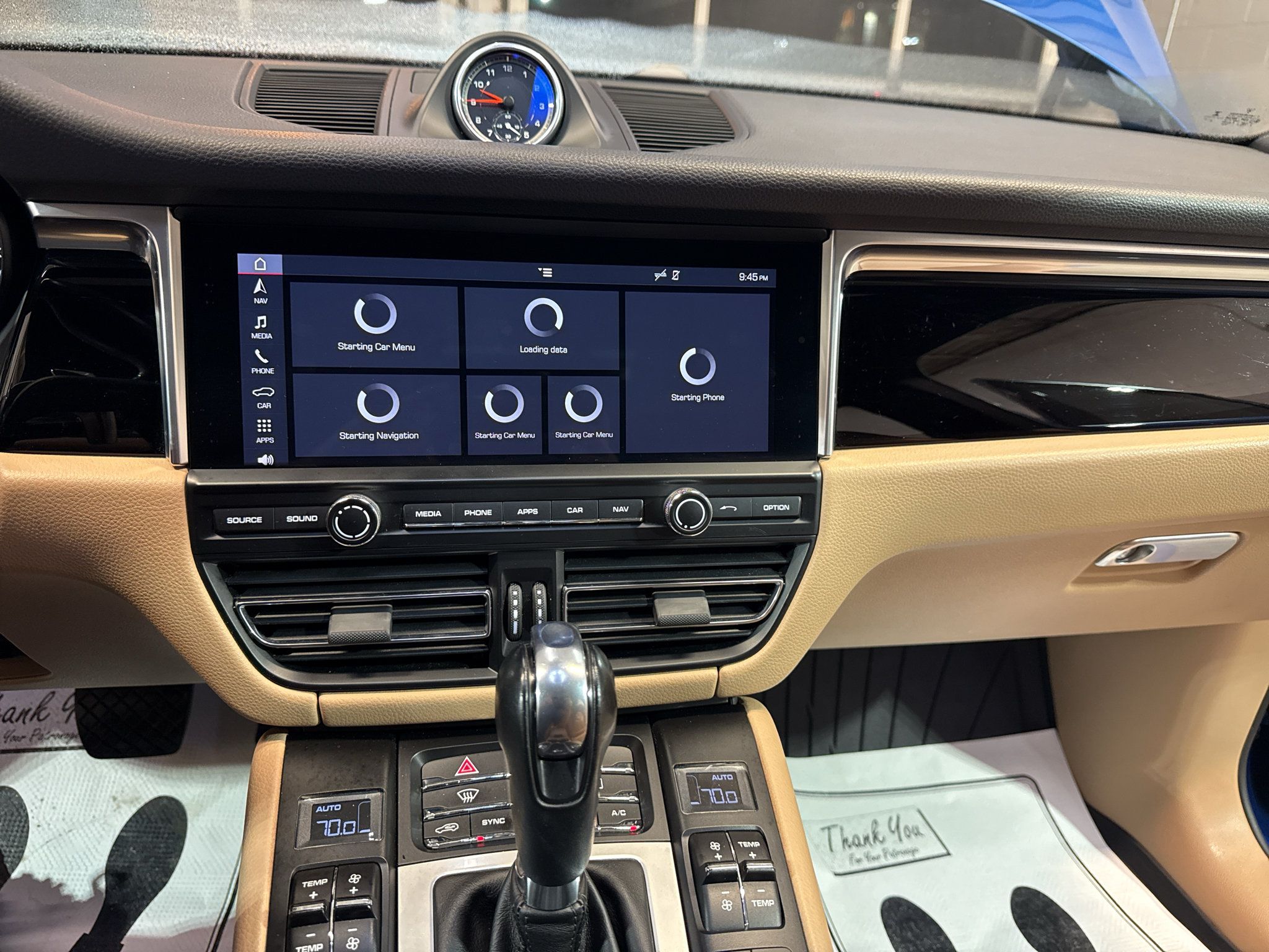 Used 2020 Porsche Macan AWD/4WD image 19