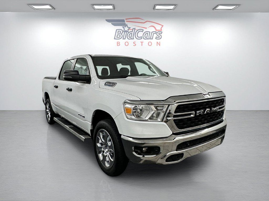 Used 2024 RAM 1500 Big Horn AWD/4WD image 3
