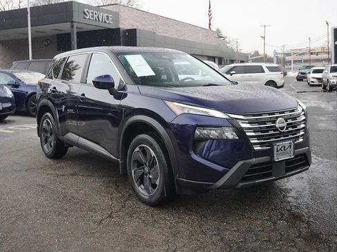 Used 2024 Nissan Rogue SV AWD/4WD image 47