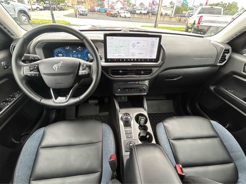 Used 2025 Ford Bronco Sport Outer Banks w/ Outer Banks Tech Package+ AWD/4WD image 19