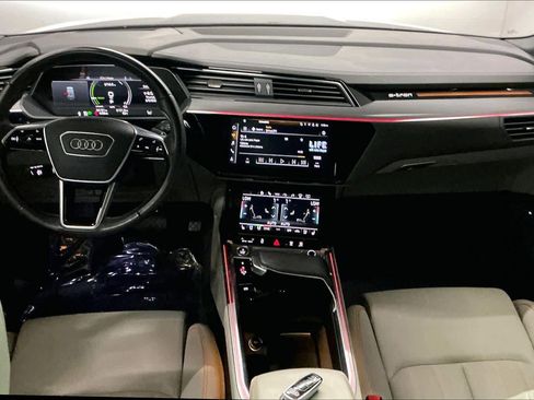 Certified 2024 Audi Q8 e-tron Prestige w/ Prestige Package image 18