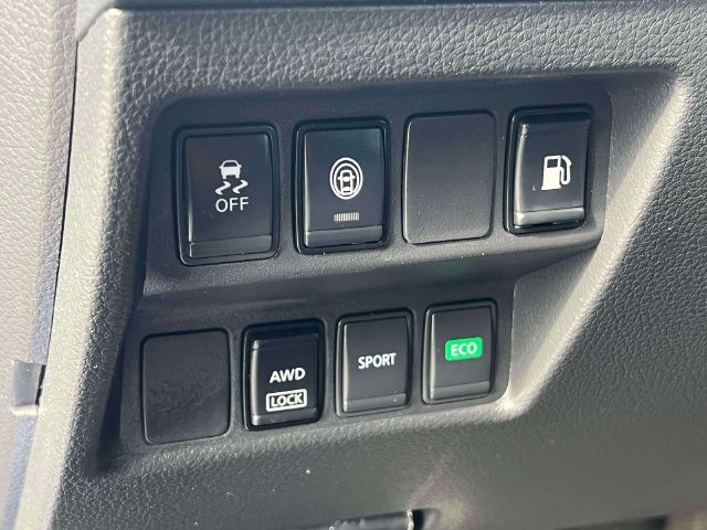 Used 2019 Nissan Rogue S AWD/4WD image 20