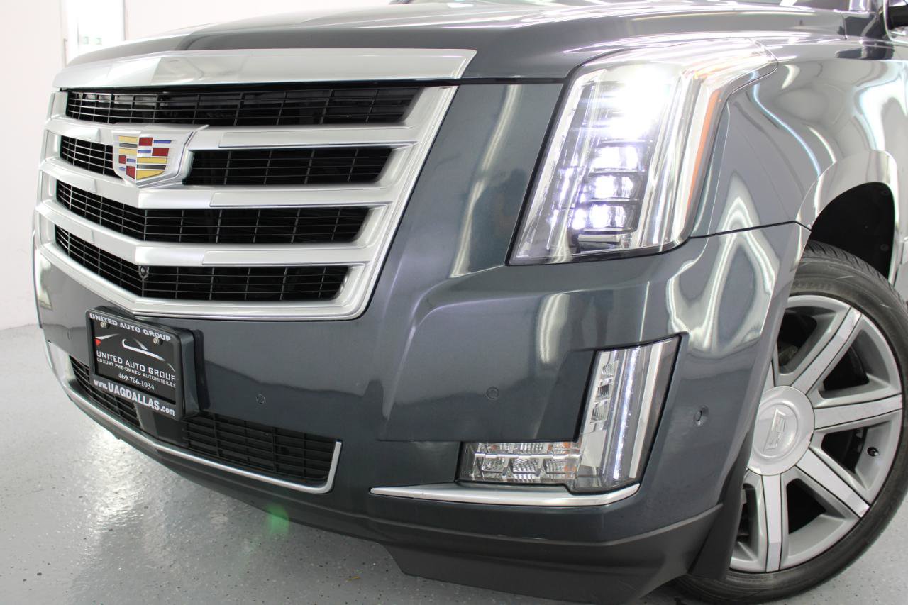 Used 2019 Cadillac Escalade ESV Premium Luxury AWD/4WD image 22