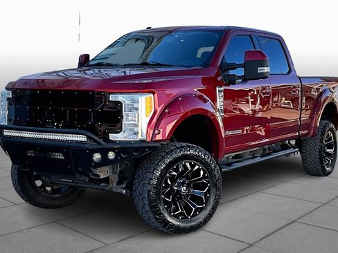 Used 2017 Ford F250 Lariat w/ Lariat Ultimate Package image 34