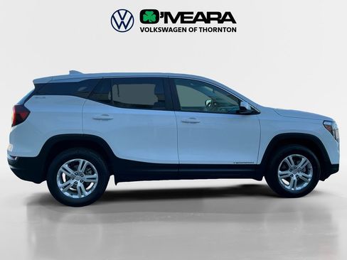 Used 2024 GMC Terrain SLE image 6