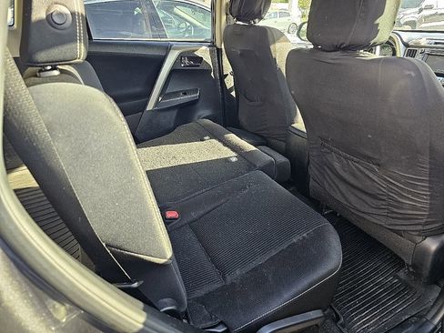 Used 2015 Toyota RAV4 XLE AWD/4WD image 8