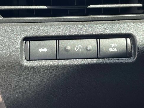 Used 2023 Nissan Altima 2.5 SR w/ SR Premium Package FWD image 19