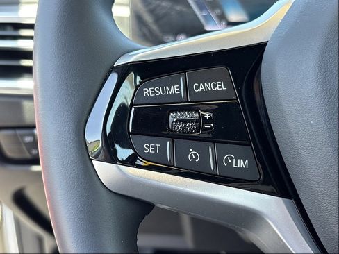 Used 2025 BMW i4 eDrive40 w/ Parking Assistance Package RWD image 18