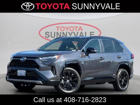 Used 2023 Toyota RAV4 XSE AWD/4WD image 2