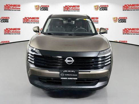 Used 2025 Nissan Kicks SV AWD/4WD image 11