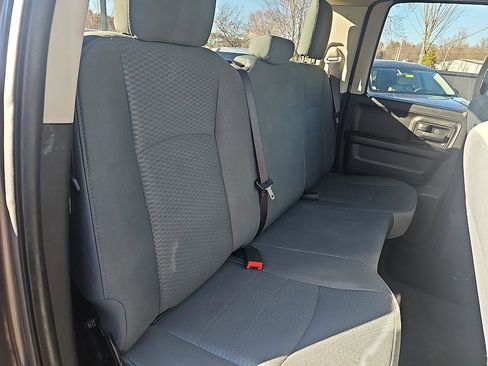 Used 2017 RAM 1500 Express image 26