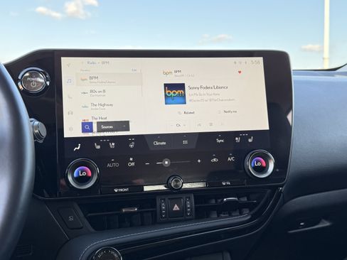 Used 2025 Lexus NX 350h AWD w/ Premium Package image 27