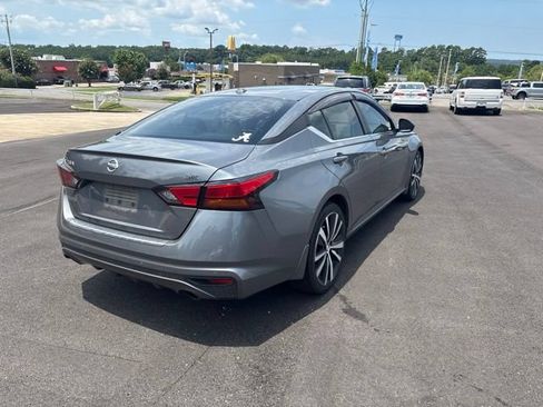 Used 2021 Nissan Altima 2.5 SR FWD image 7