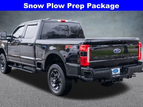 Used 2023 Ford F250 Lariat w/ Sport Appearance Package image 6