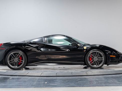 Used 2016 Ferrari 488 Spider RWD image 20