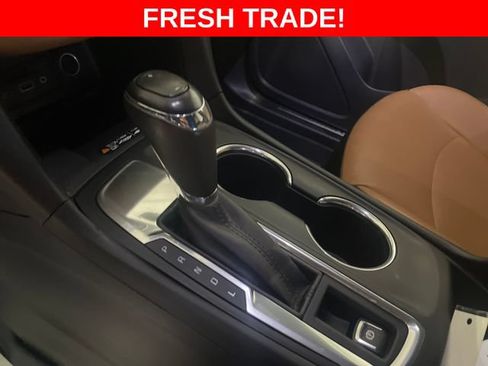 Used 2019 Chevrolet Equinox Premier w/ LPO, Cargo Package FWD image 13