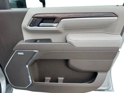 New 2026 GMC Sierra 2500 SLT w/ SLT Premium Package image 17