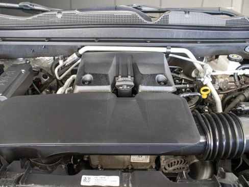 Used 2023 Chevrolet Colorado Z71 w/ Z71 Convenience Package 2 image 21