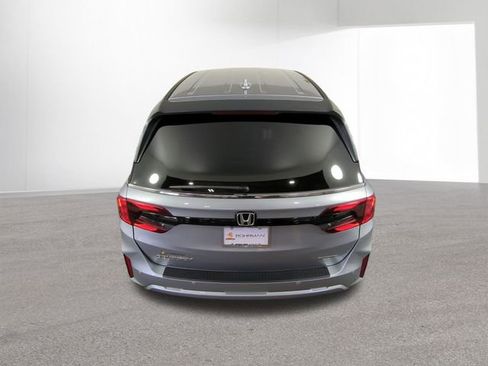 New 2026 Honda Odyssey Touring image 20