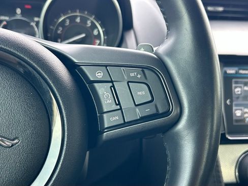 Used 2017 Jaguar F-TYPE Convertible RWD image 24