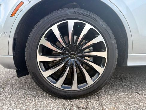 Used 2020 Lincoln Aviator Black Label Grand Touring w/ Class IV Trailer Tow Package AWD/4WD image 12