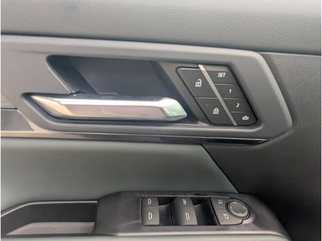 New 2027 GMC Terrain AT4 w/ Convenience Package III AWD/4WD image 18
