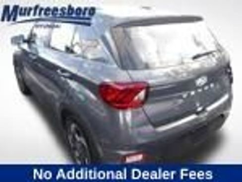 Certified 2025 Hyundai Venue SEL FWD image 4
