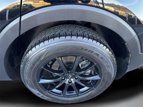 Used 2022 Kia Telluride LX image 24