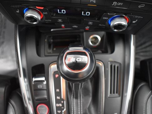 Used 2017 Audi SQ5 Premium Plus AWD/4WD image 12