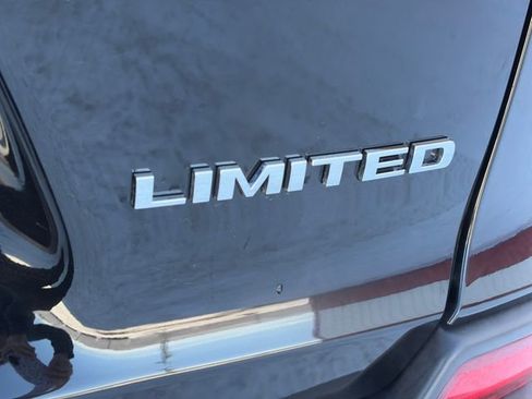 Used 2022 Jeep Cherokee Limited w/ Elite Package AWD/4WD image 22