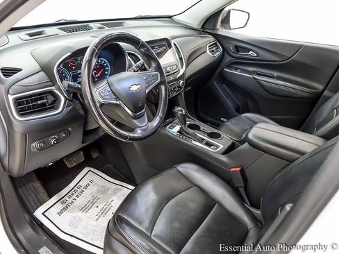 Used 2018 Chevrolet Equinox Premier w/ Infotainment II Package AWD/4WD image 14