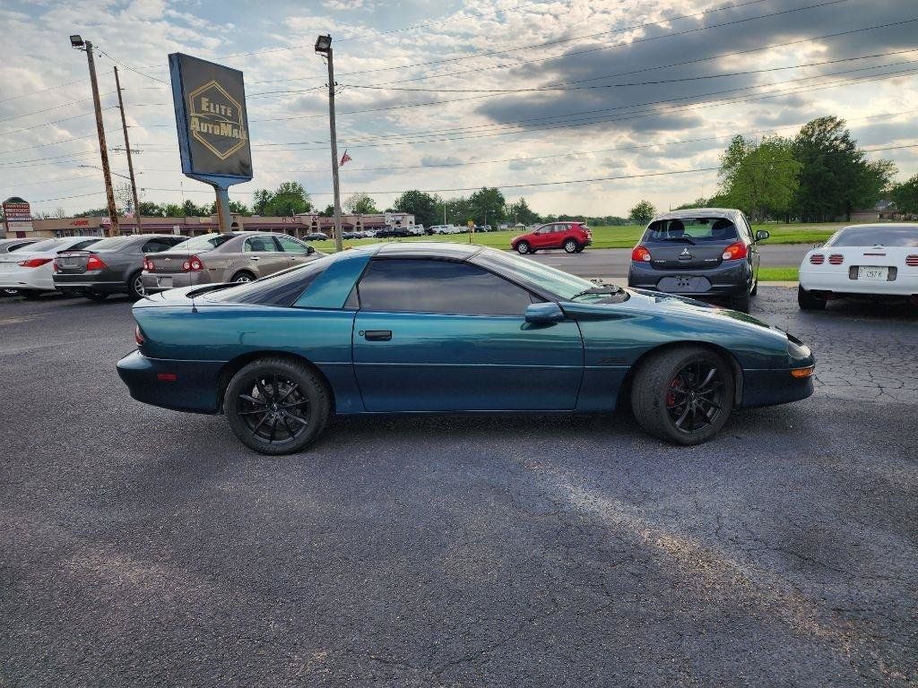 Used 1997 Chevrolet Camaro Z28 w/ Preferred Equipment Group 2 RWD image 3