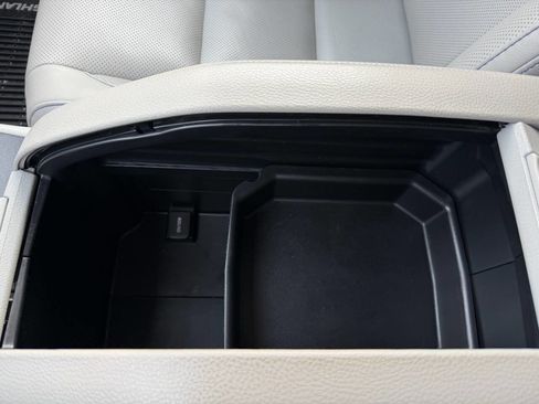 Used 2019 Toyota Highlander Limited Platinum image 60