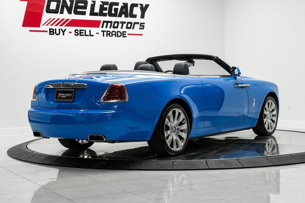 Used 2021 Rolls-Royce Dawn RWD image 7