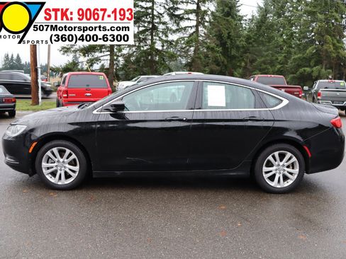 Used 2016 Chrysler 200 LX image 4