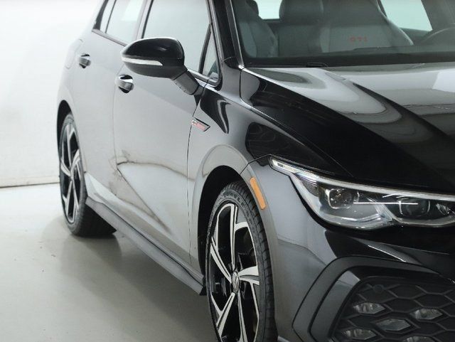 Used 2024 Volkswagen GTI SE FWD image 8
