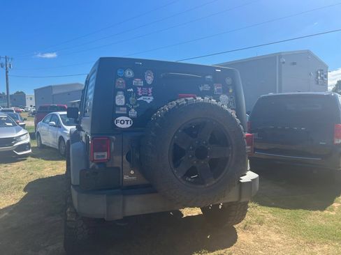 Used 2017 Jeep Wrangler Unlimited Sport w/ Quick Order Package 24S AWD/4WD image 15