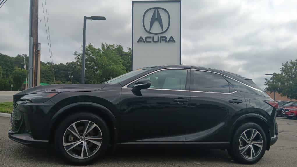 Used 2024 Lexus RX 350 Premium w/ Accessory Package (Z1) AWD/4WD image 2