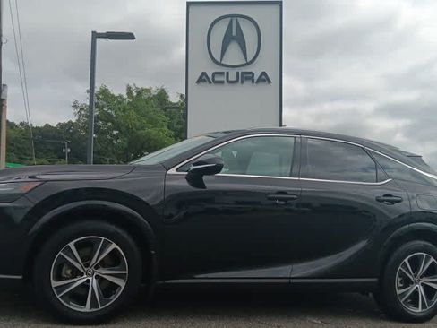 Used 2024 Lexus RX 350 Premium w/ Accessory Package (Z1) AWD/4WD image 2
