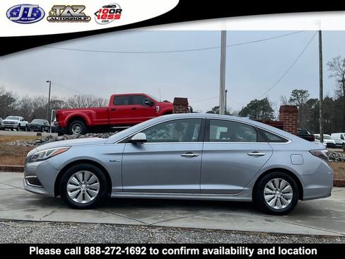 Used 2016 Hyundai Sonata SE image 4