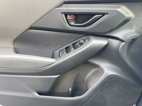 Used 2025 Subaru Crosstrek 2.5i Premium w/ Convenience Package #2 image 25