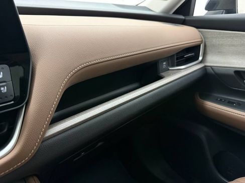 Used 2026 Toyota Grand Highlander AWD image 24