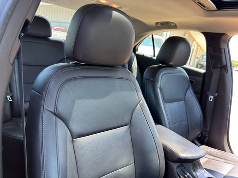 Used 2015 Chevrolet Malibu LT w/ Leather Package FWD image 38