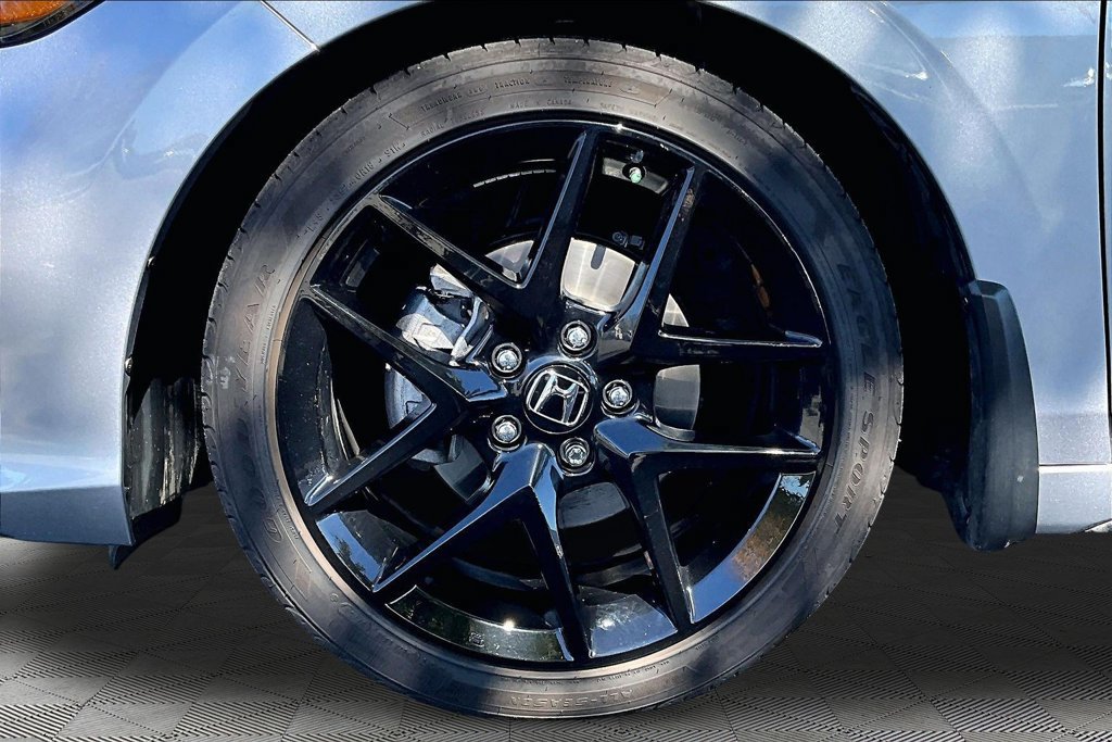 Used 2025 Honda Civic Sport image 21