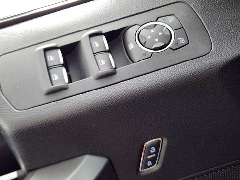 Used 2015 Ford F150 XLT w/ Equipment Group 302A Luxury AWD/4WD image 16
