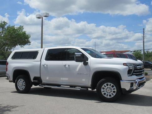 Used 2024 Chevrolet Silverado 2500 LTZ w/ LTZ Convenience Package image 3