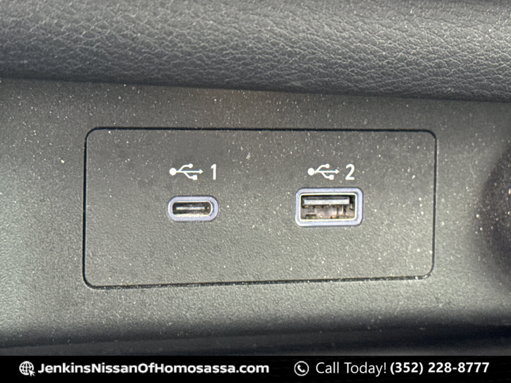Certified 2021 Nissan Rogue SV w/ Premium Package FWD image 37