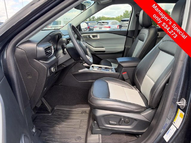 Certified 2024 Ford Explorer XLT w/ Equipment Group 202A AWD/4WD image 18